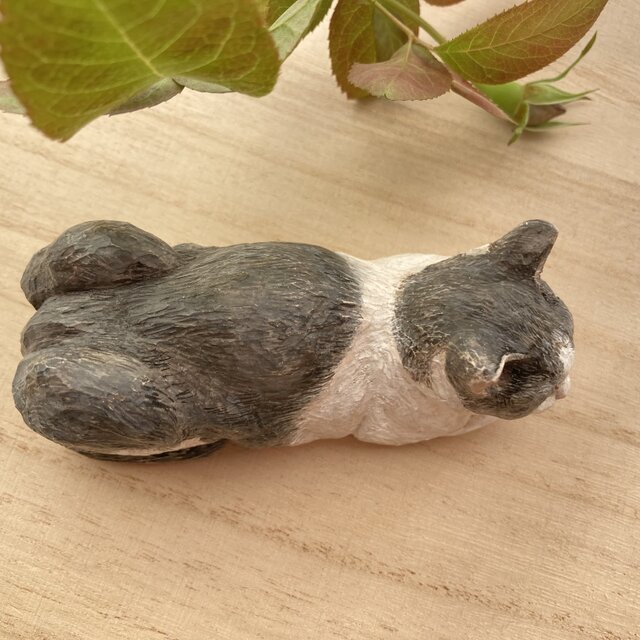 猫の置物 香箱座り Amazon.co.jp: 猫の置物 香箱座り(こうばこずわり)子猫 茶トラ