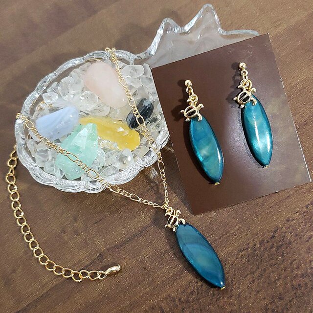ハワイアンジュエリー❀ホヌネックレス・ピアス ブルーグリーンシェル