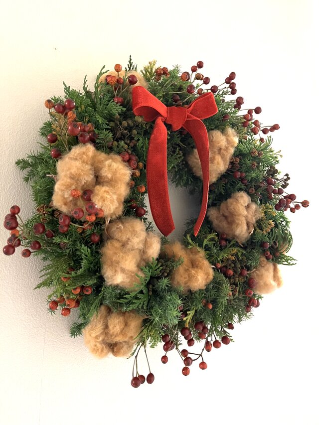 Christmas Wreath❄︎もみの木と赤い実のリース~シックな赤~ Christmas Wreath❄︎もみの木と赤い実のリース~シックな赤~ ふんわり
