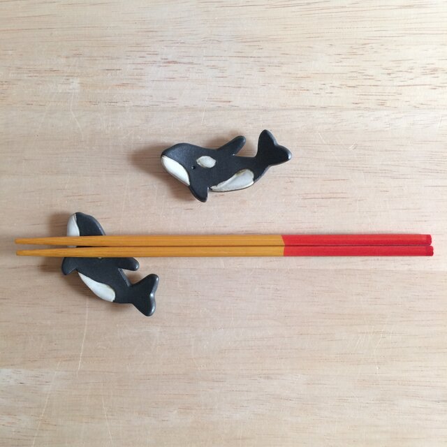 シャチのはしおき（2個セット） | iichi 日々の暮らしを心地よくする