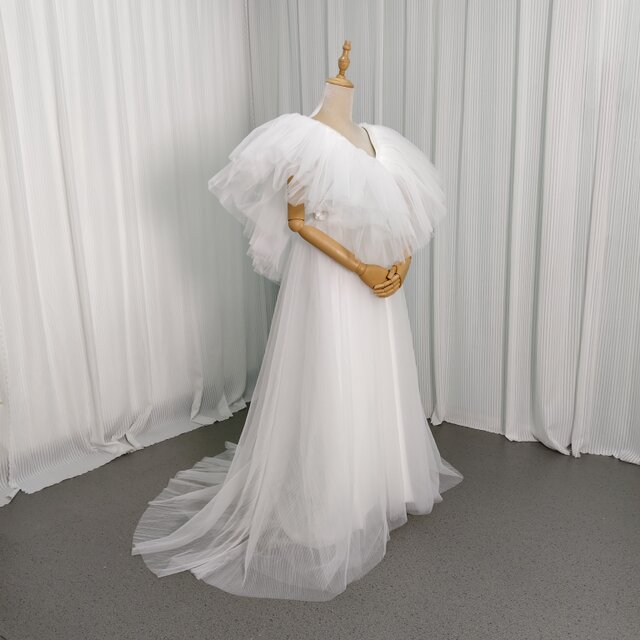 ウエディングドレス Vネック フリル袖 プリーツドレス バックレス 結婚 