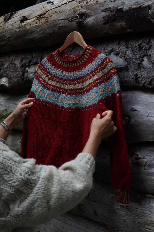 ☆Mさま専用☆ 編み込み丸ヨークのセーター / Scarlet（スカーレット）