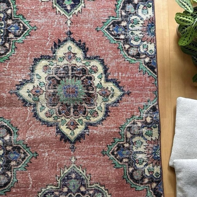 95×205 コーラルピンク オリエンタル柄 トルコヴィンテージラグ