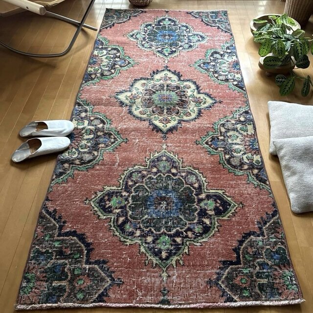 95×205 コーラルピンク オリエンタル柄 トルコヴィンテージラグ