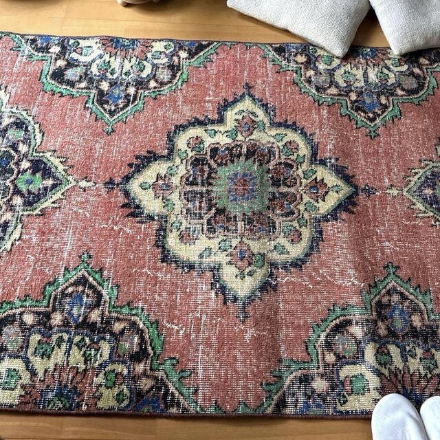 95×205 コーラルピンク オリエンタル柄 トルコヴィンテージラグ