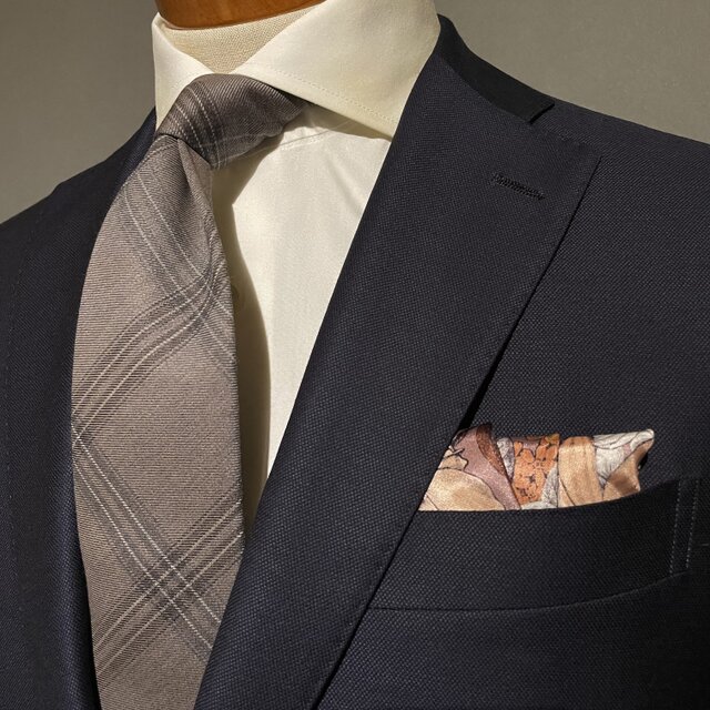 【美品】ワタベウェディング FELIZ ブラウン ネクタイ (BR) ＆チーフ 美品】ワタベウェディング FELIZ ブラウン ネクタイ (BR) ＆チーフ 美