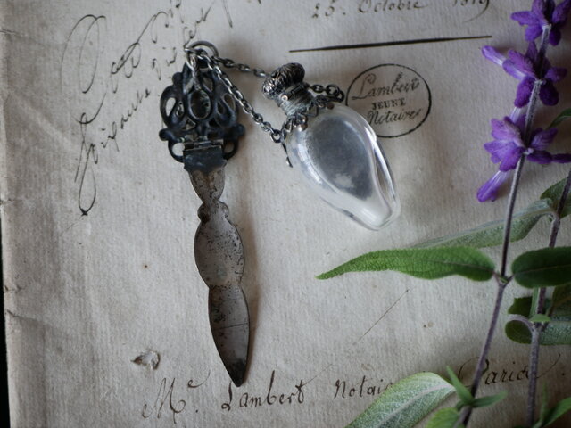 ブルターニュ紋章 シャトレーヌ 香水瓶 フランスアンティーク