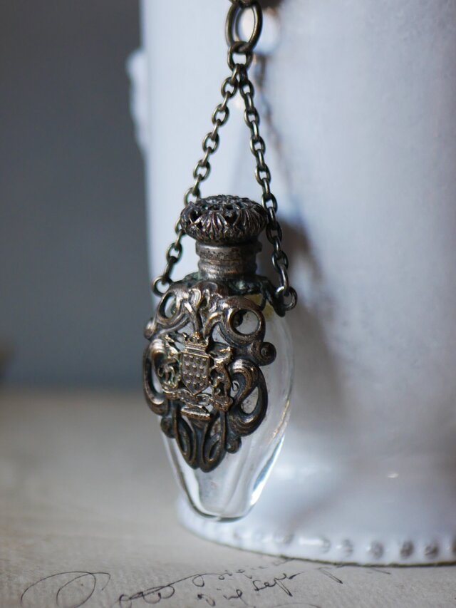 ブルターニュ紋章 シャトレーヌ 香水瓶 フランスアンティーク