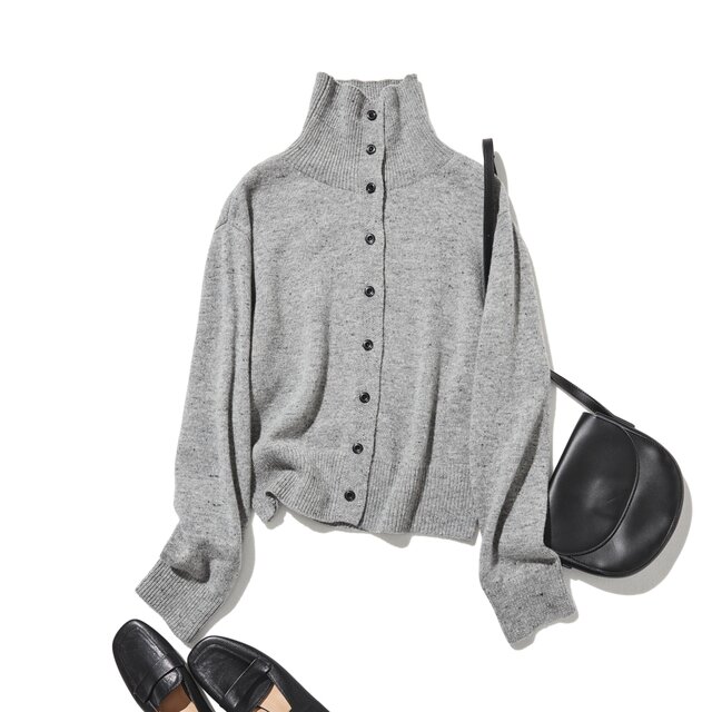 ボタンで変わる2つの顔。着こなし自由なウールカーディガン　ウール100％　杢グレー　251126-1