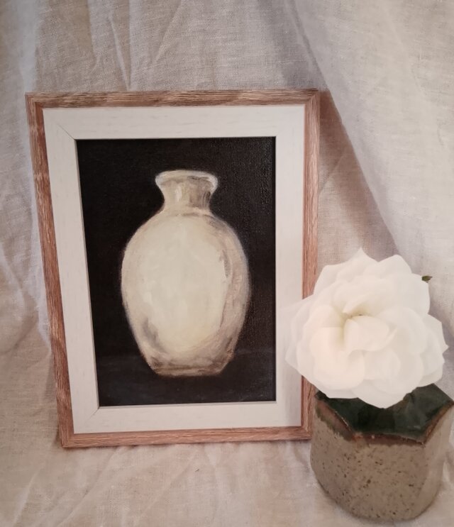 油絵。オリジナル作品。白な花瓶。
