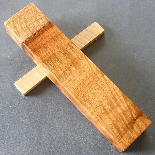 【楠】木製ペンケース　杢が見事な二本入り