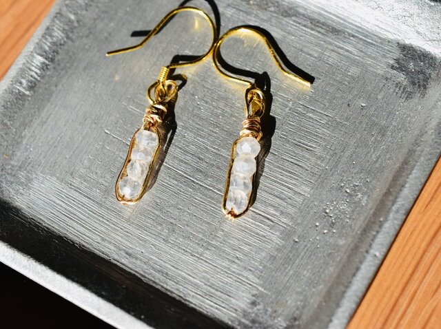 クリスタルクォーツ ボタンカット/k14gfスクエアワイヤー縁取り/ピアス