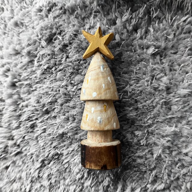 木彫りのminiクリスマスツリー | iichi 日々の暮らしを心地よくする