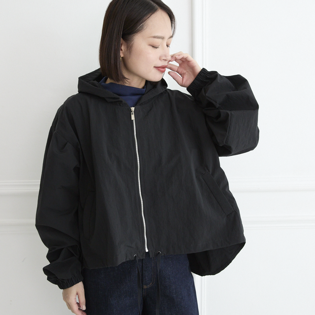 超軽量 撥水加工 アシンメトリー バックギャザー ジャンパー ブラック