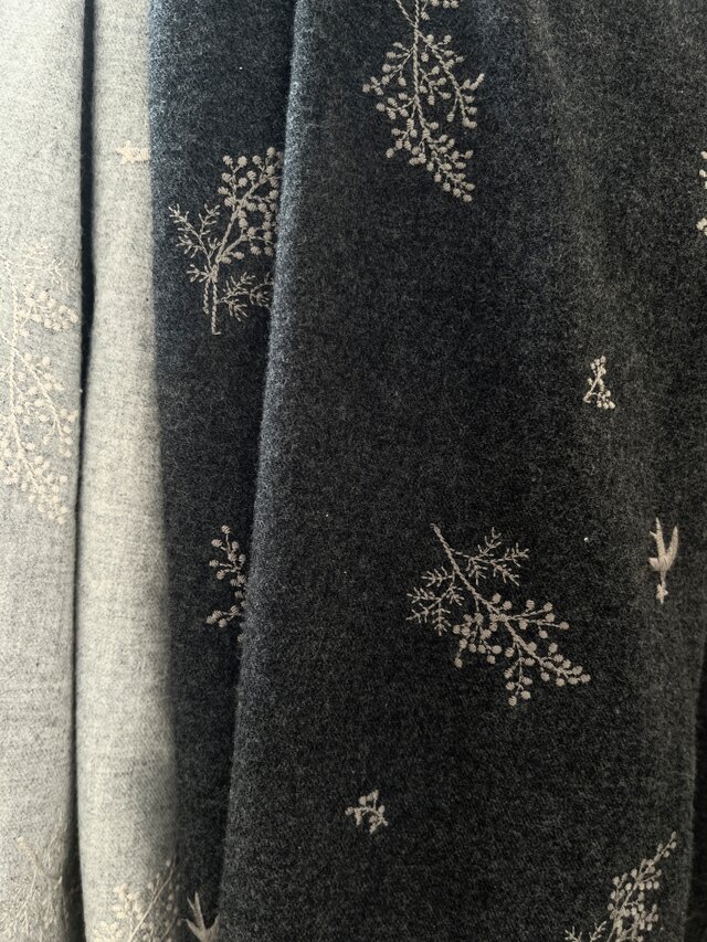 春待ち＊刺繍の小鳥とミモザ花柄＊大人の長袖ワンピース＊国産綿100