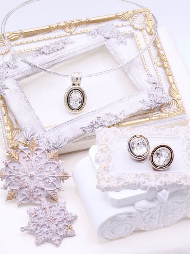 【アメリカ買付】クリスタル×オーバルペンダントネックレス＊Minimal Modern Elegance 1990s-2000s