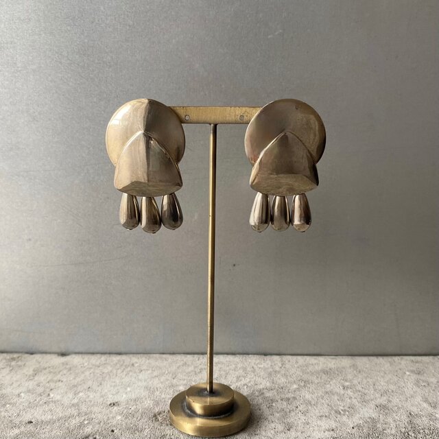 Vintage 70s-80s USA retro mode swing metal beads pierce