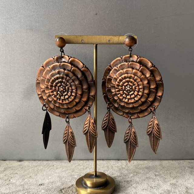 Vintage 80s-90s USA retro botanical flower big pierces