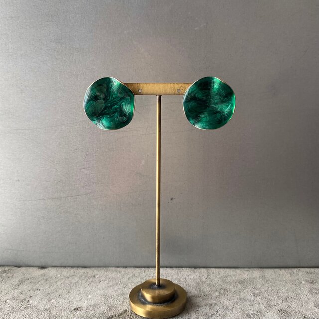 Vintage 80s USA TRIFARI green enamel pierce