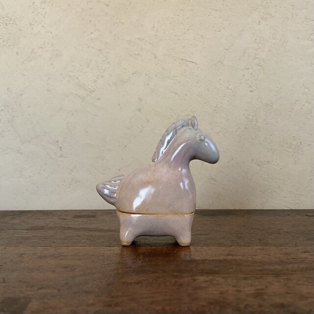 萩焼 干支 馬の香合 | iichi 日々の暮らしを心地よくするハンドメイド