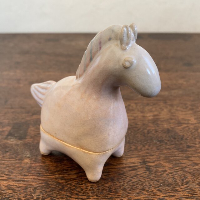 萩焼 干支 馬の香合 | iichi 日々の暮らしを心地よくするハンドメイド