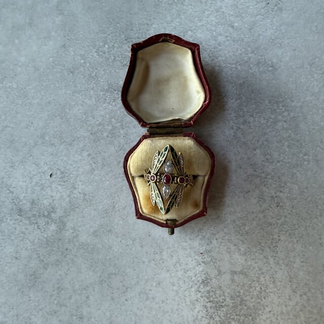 259 セレクト 紅玉の羽音 – 七宝とルビーのアール・ヌーヴォーリング