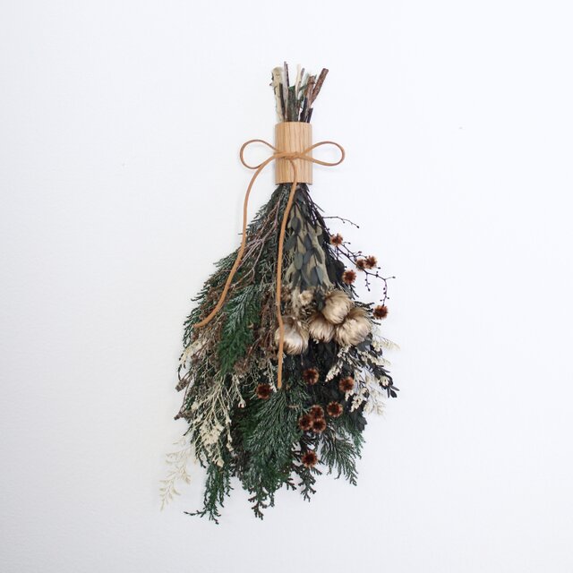 ＜クリスマス＞木と花のスワッグ