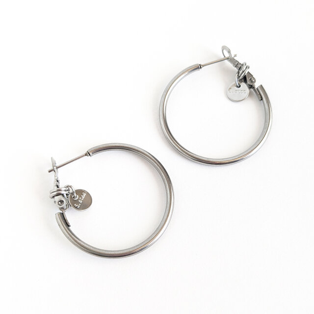 SUS316＊3cmフープピアス[Simple hoop & coin/Silver]刻印 コイン