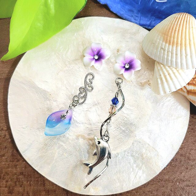 プルメリア❀イルカピアス／イヤリング 南国❀パープル×アクアブルー No.895