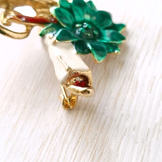 ヴィンテージブローチ５点 christmas candle poinsettia ヴィンテージブローチ | iichi 日々の