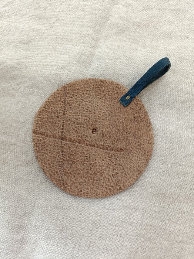 レザーコースター　ベージュブラウン　kudu leather