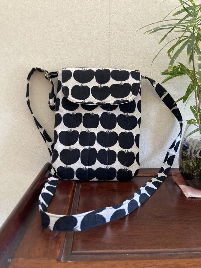 No 410  ポシェット