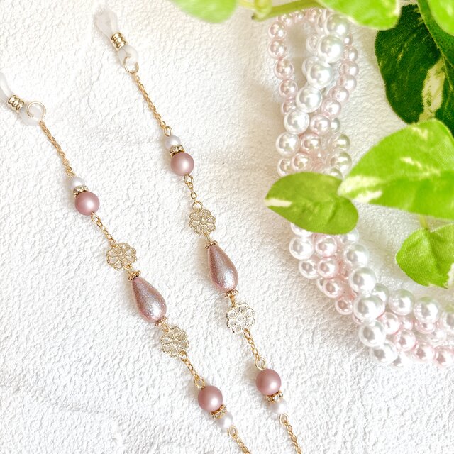 《メガネチェーン》雫 〜しずく〜 小花が揺れる✧︎グラスホルダー/アレルギー対応サージカルステンレスチェーン変更可