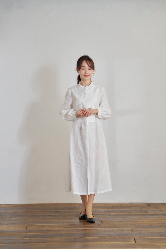 ヨークオリジナルトーションレースリネンワンピース ホワイト Atelier