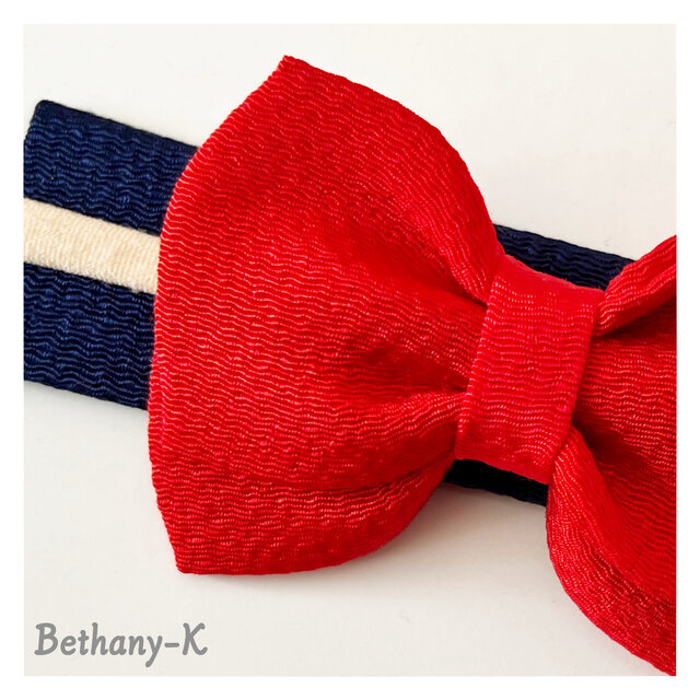 一年中おすすめ◆6cm×8cmのベビーからずっと使える和風リボンの髪飾り◆赤色のちりめんリボン