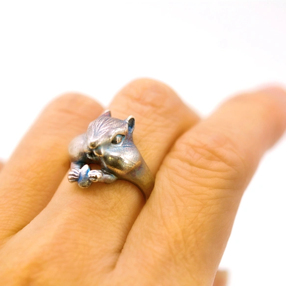 もぐもぐ!森のリスさん•リング【スターリングシルバー製/動物モチーフ