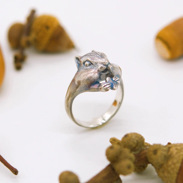 もぐもぐ!森のリスさん•リング【スターリングシルバー製/動物モチーフ