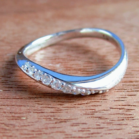 【特別価格】プラチナ&ダイヤモンド•リング〜無限大♾️〜【Pt900製/ダイヤモンド】