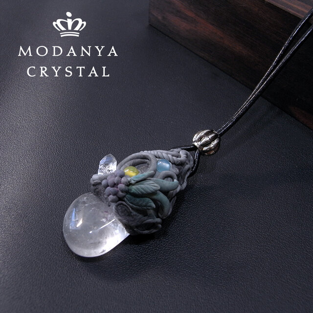 水晶の樹脂粘土ペンダントトップ2（革紐付き）1505