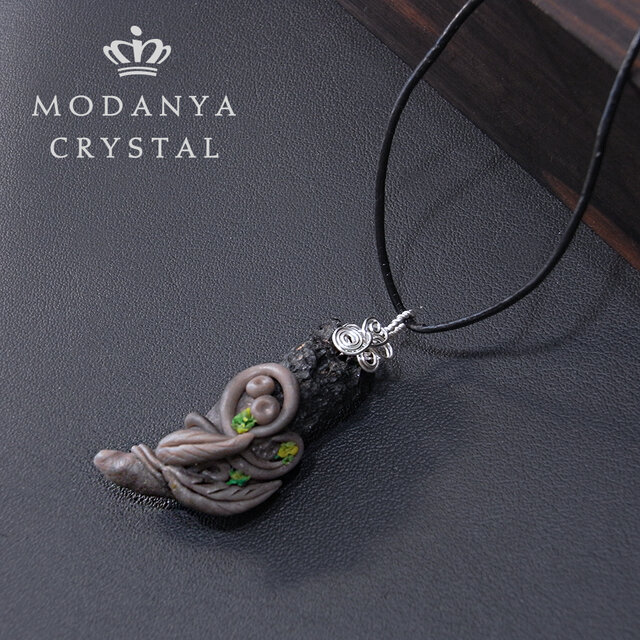 テクタイトの樹脂粘土ペンダントトップ2（革紐付き）1510