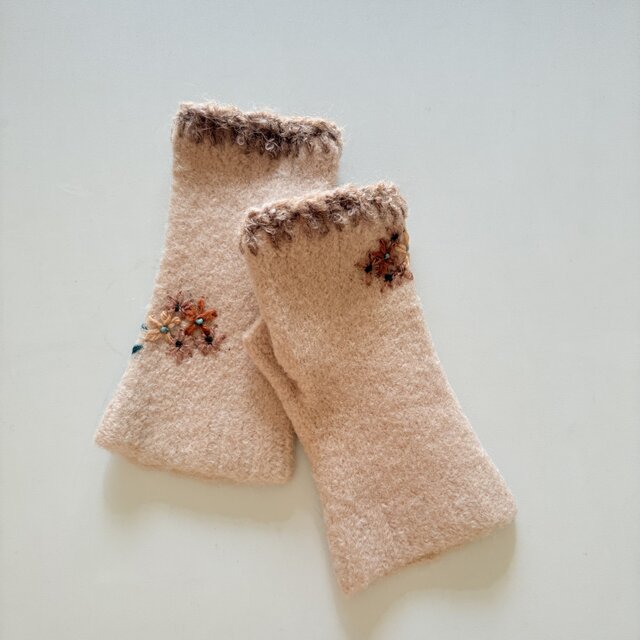 ゆびなしフエルトミトン　やさしいベージュ