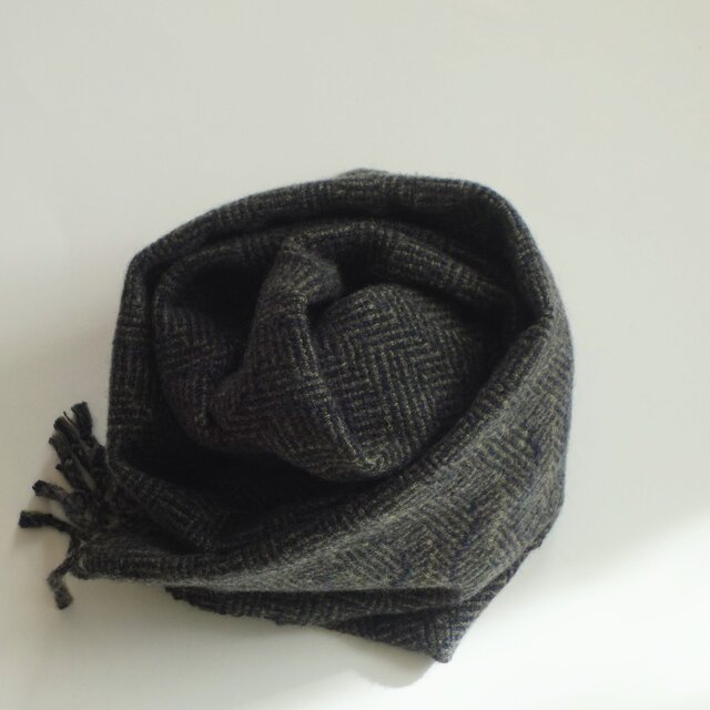 手織りカシミアマフラー・・モスグリーンの波