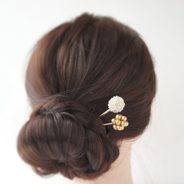 玉かんざし二本セット 「 白桜 」 簪 髪飾り 浴衣 着物 母親 つまみ細工 留袖 留め袖 白色 卒業式 結婚式 入学式