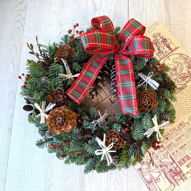 オレゴン産モミとヤシャブシのクリスマスリース | iichi 日々の暮らし