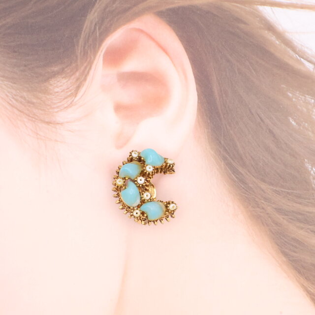 MCM　イヤリング　VINTAGE アメリカ買付】ヴィンテージ ミルクガラス×ターコイズブルーイヤリング