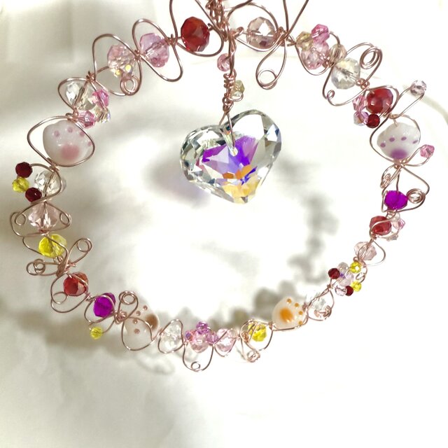 ソラトツナグサンキャッチャー ピンクのハート | iichi 日々の暮らしを