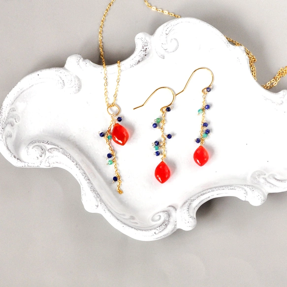 クリスマスコレクション　カーネリアン＆ラピスラズリ ピアス・ネックレスチャームセット14kgf