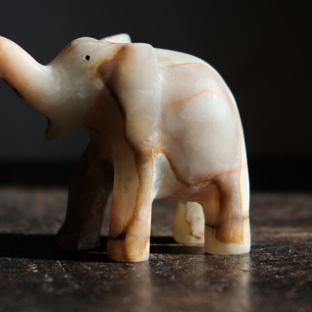 キュートな象◇天然石のオブジェ オニキス ビンテージ インテリア