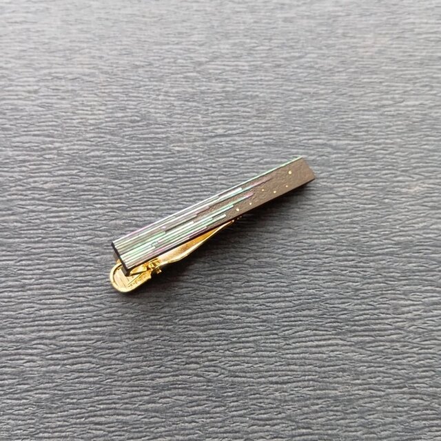 漆工芸螺鈿ネクタイピン　ストライプ流星Ⅰ