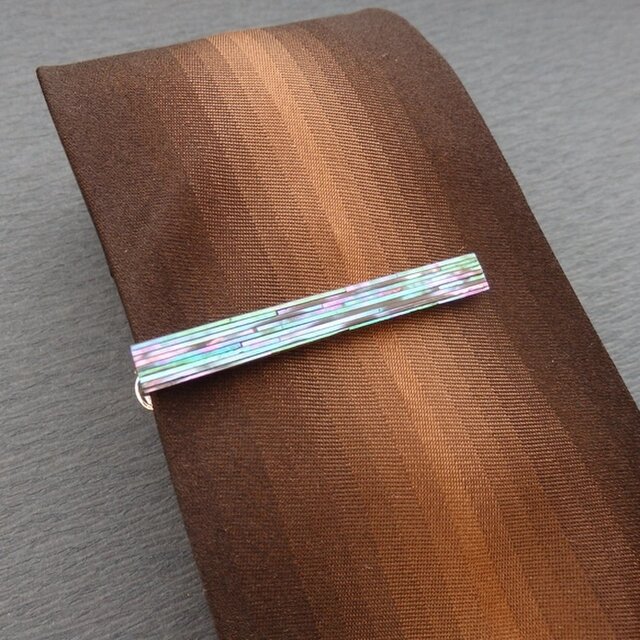 漆工芸螺鈿ネクタイピン　ストライプ螺鈿